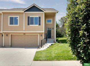 14305 Wood Valley Dr, Omaha, NE 68142