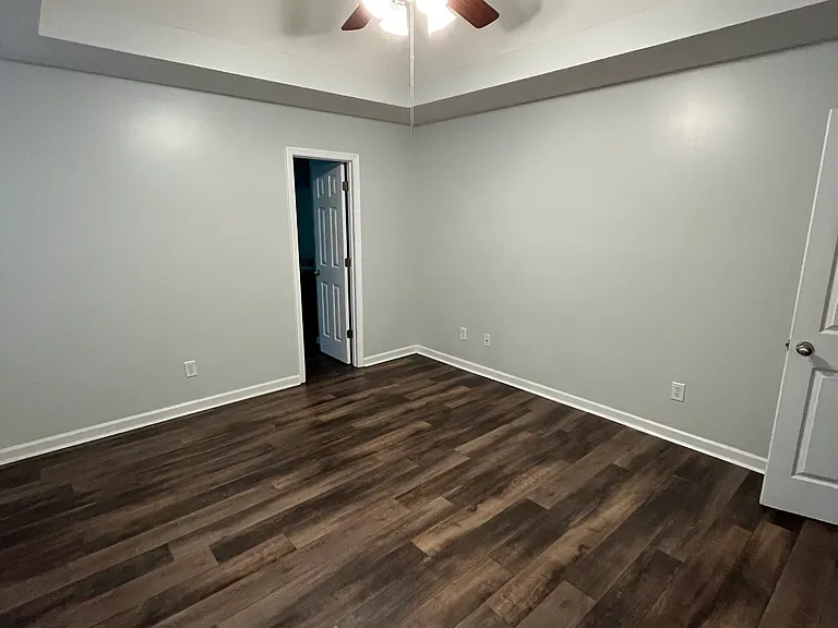 314 Fletcher Ct — Photo 17
