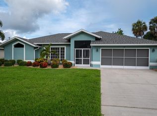 13 Sportsman Rd, Rotonda West, FL 33947
