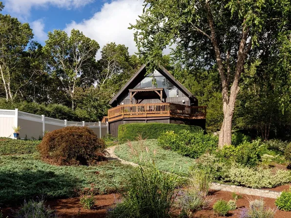 25 Jacqueline Ln, Plymouth, MA 02360