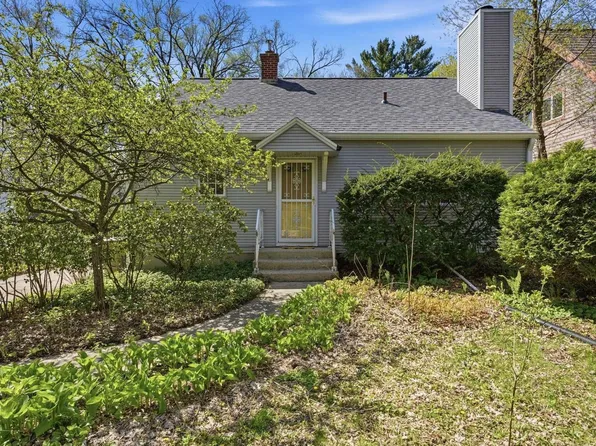 5717 Cedar Pl, Madison, WI 53705