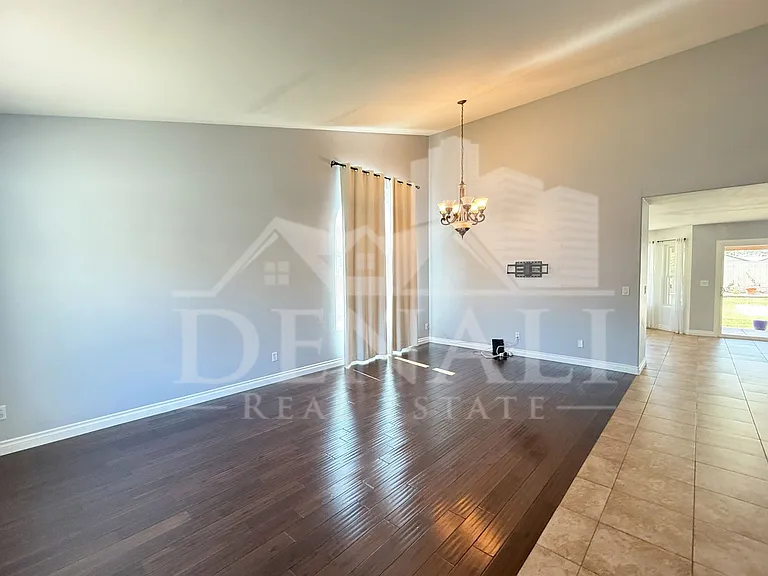 1249 W Kelly Ln — Photo 3