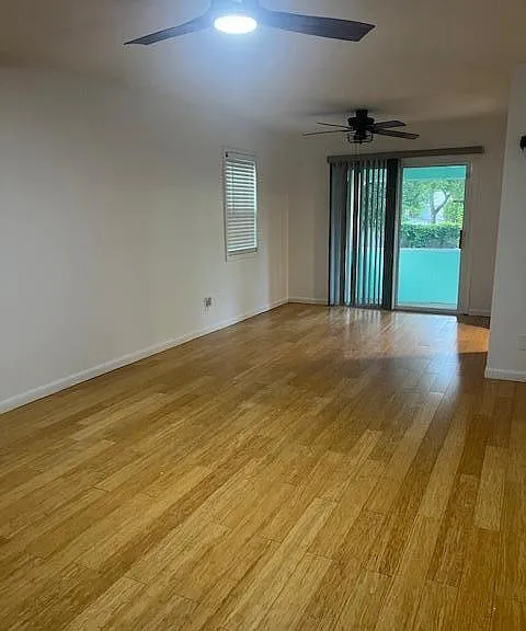 8004 Miramar Ave — Photo 3