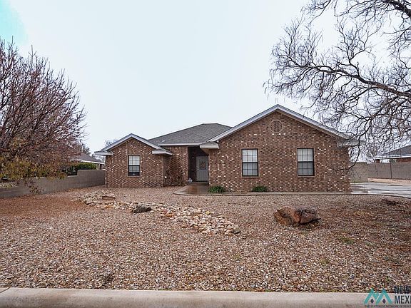 3rd image of 1362 Oakwood Cir