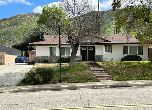 3962 Mount Vernon Ave Photo 1