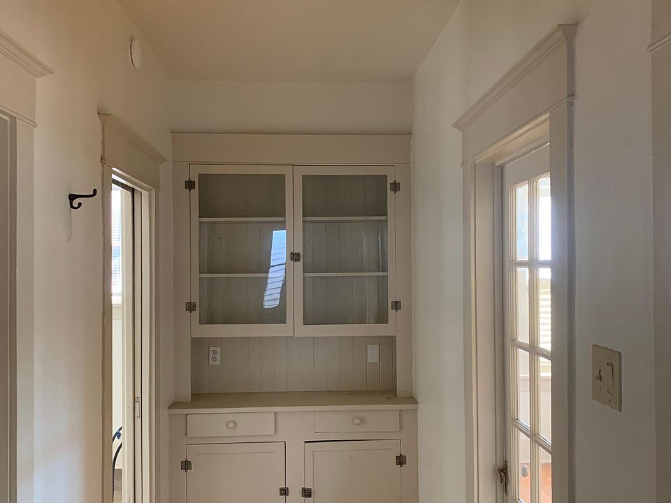 1st image of 2722 Morrow Ave