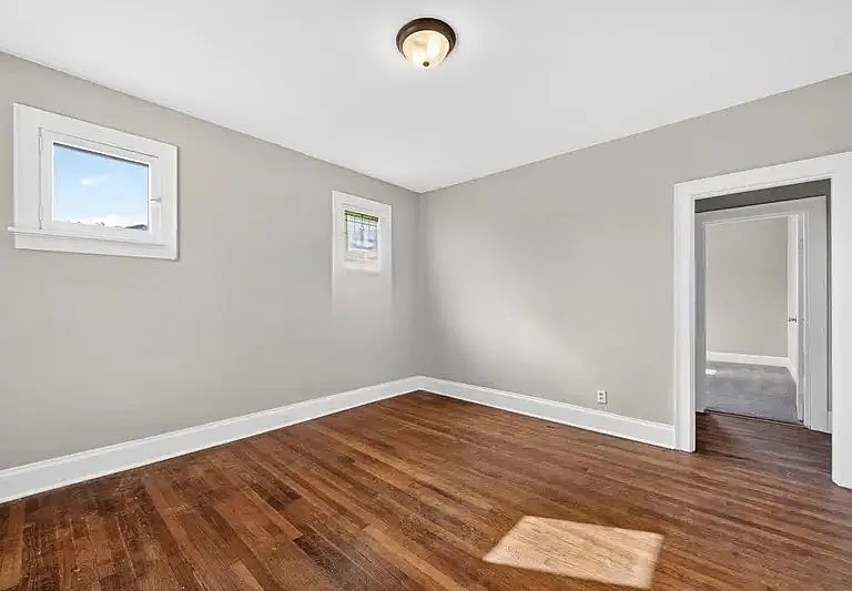 34 Lee Ave #2 — Photo 6