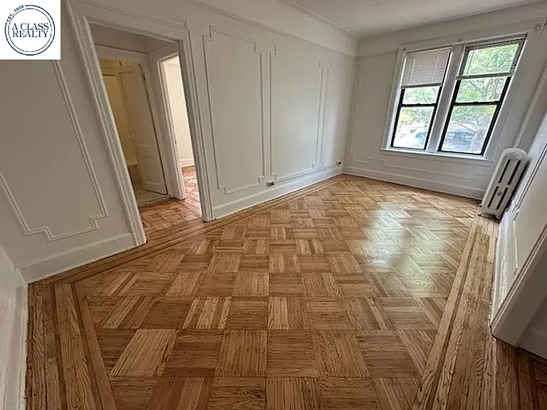 30-03 47th St #1B — Photo 2
