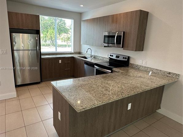 12115 NE 5th Ave #12115
