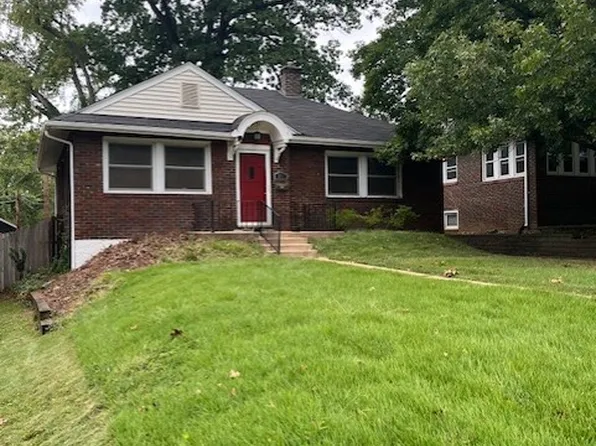 811 N Rock Hill Rd, Saint Louis, MO 63119