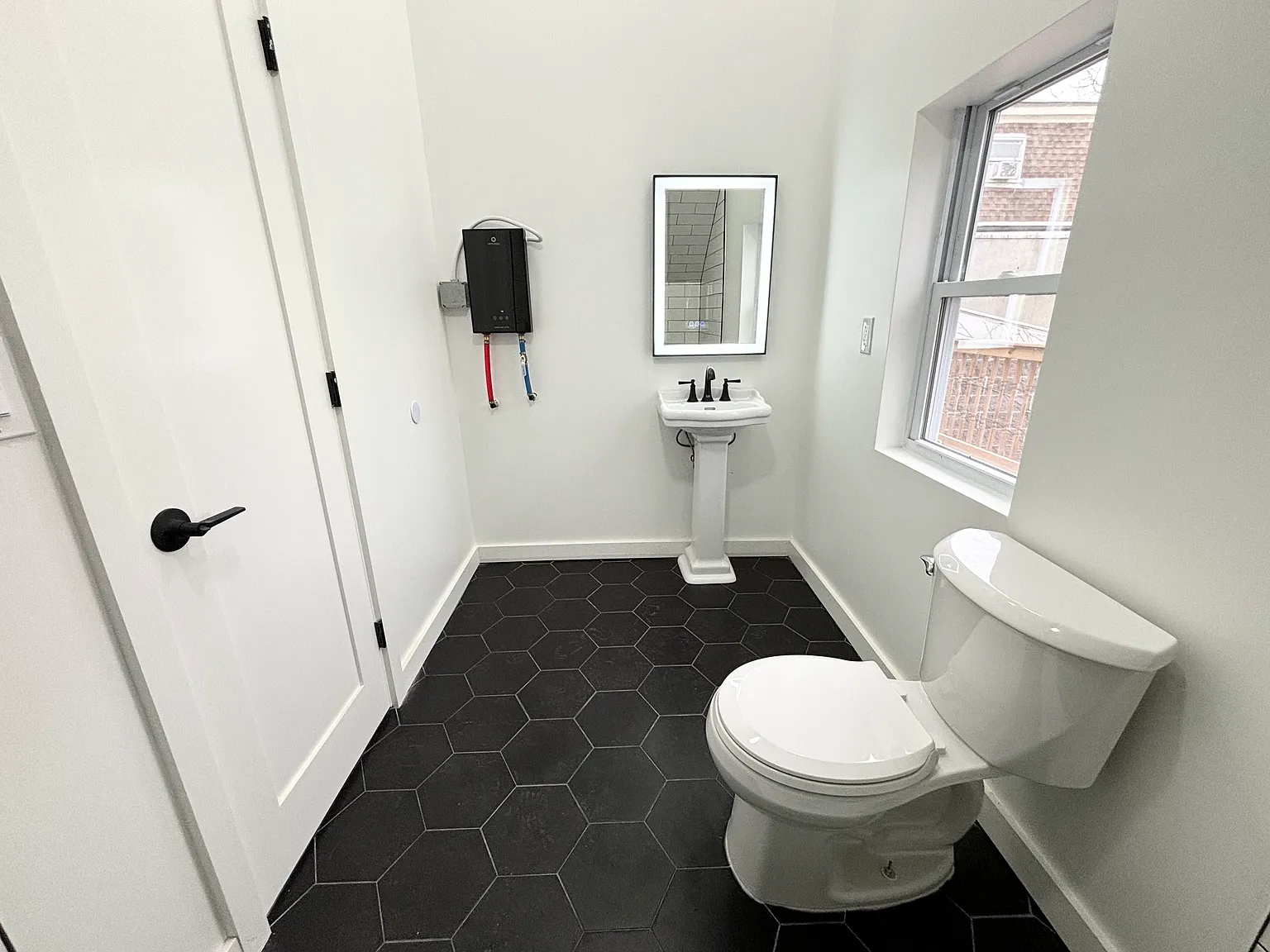 1 bed, 684 sqft, $2,150 — Photo 4