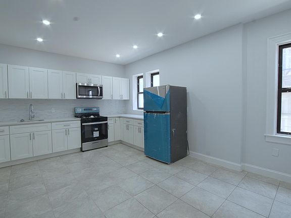 2nd image of 845 E 232nd St #1