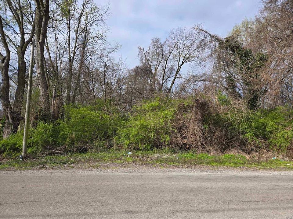 2nd image of 417 McBride Ave