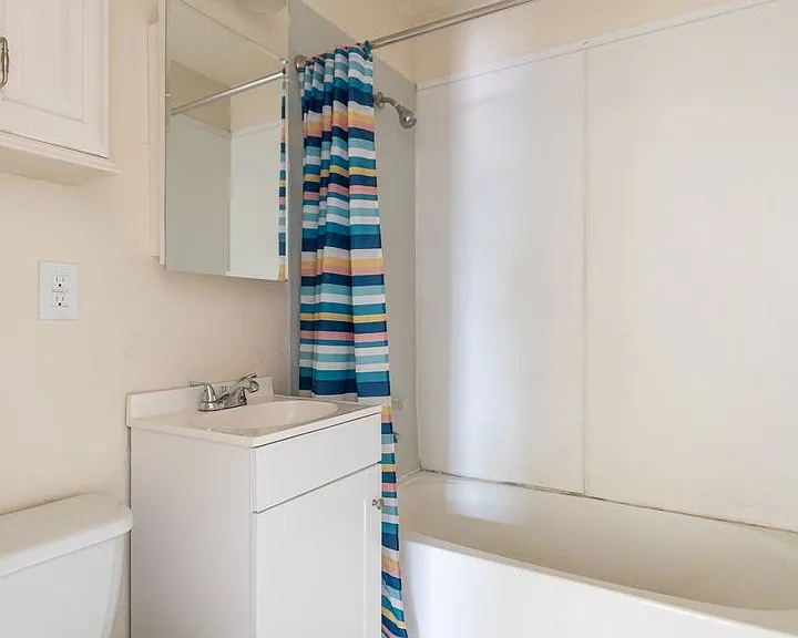 2233 Fannin St — Photo 17