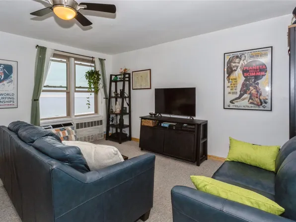 560 W Broadway #5E, Long Beach, NY 11561