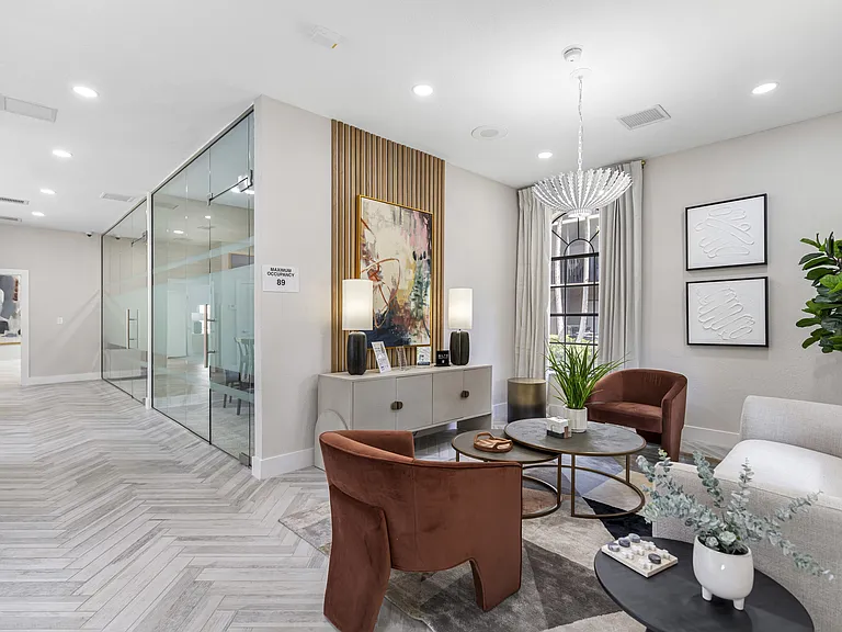 Alvista Hollywood — Photo 31