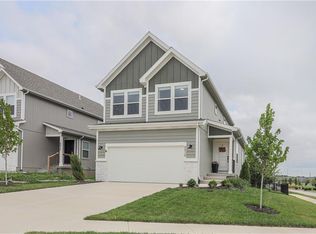 8838 SW 9th Ter, Blue Springs, MO 64064