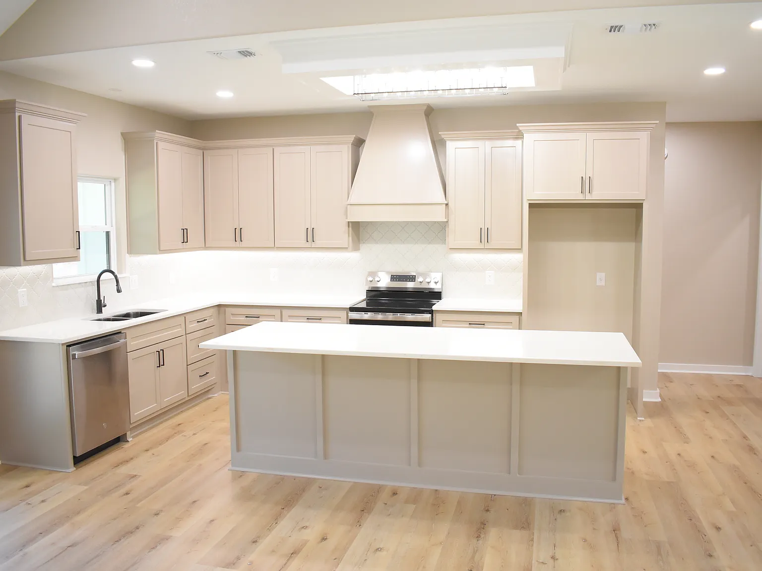 2713 Sullivan Drive - 1 — Photo 4