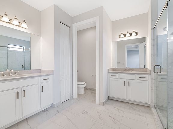 Private owner s bath