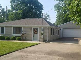 1515 Chestnut St, Pekin, IL