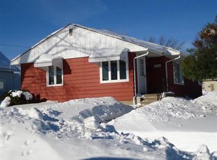 208 7th St SW, Chisholm, MN 55719