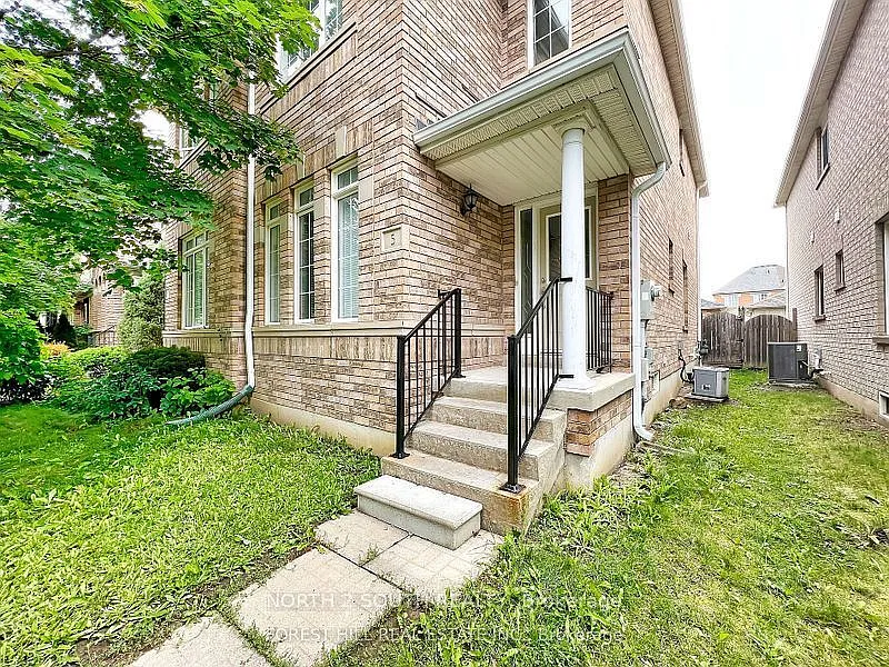 3 bed, $3,950 — Photo 1