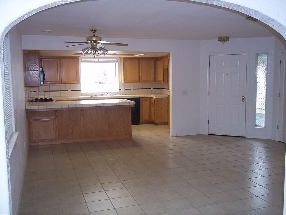 2nd image of 288 Irish Way