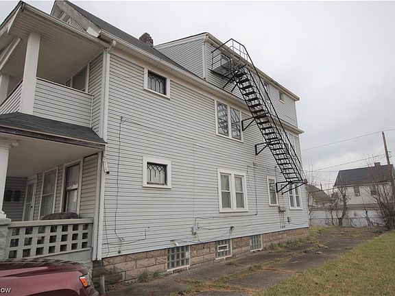 3rd image of 7819 Connecticut Ave