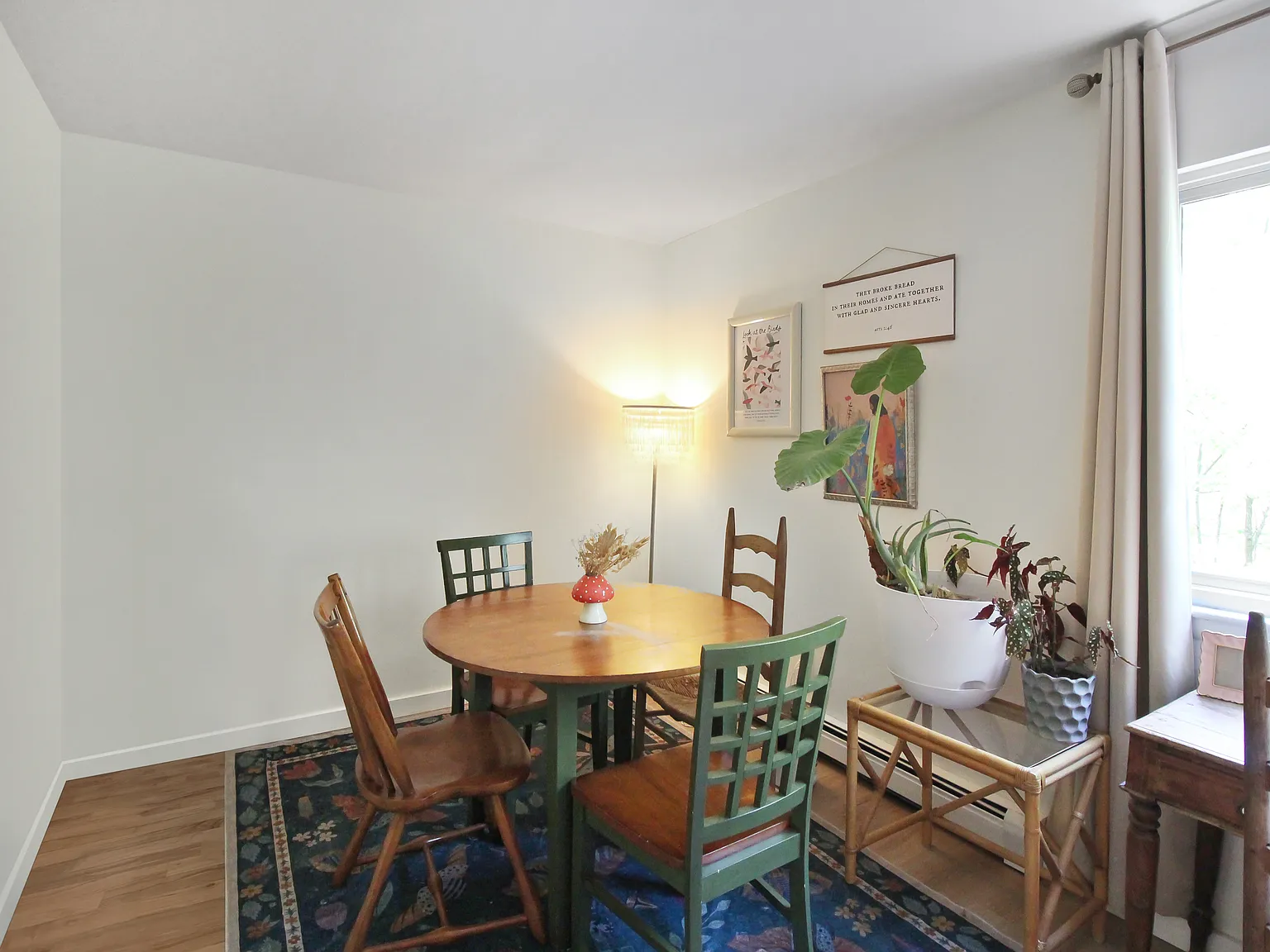 3 bed, 1.5 bath, 1188 sqft, $3,100 — Photo 4