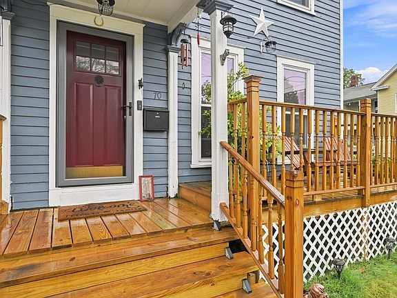 2nd image of 70 Pine St
