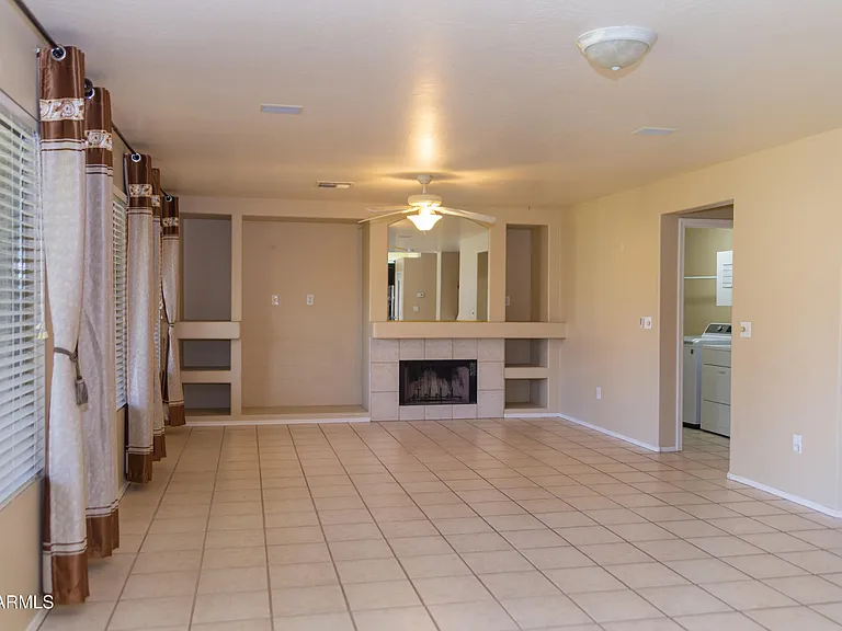 720 W Hancock Ave — Photo 8