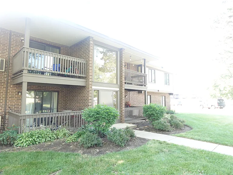 566 Somerset Ln #2 — Photo 30