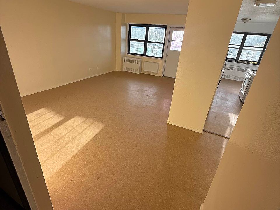 1st image of 880 Thieriot Ave APT 4J