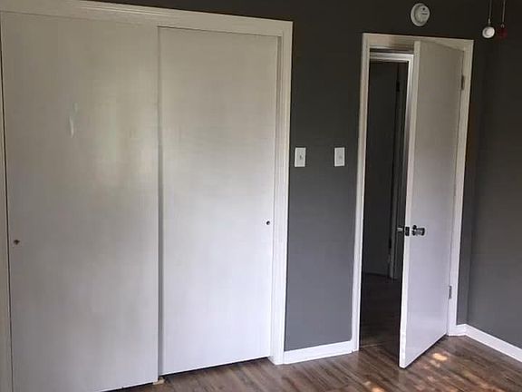 4th image of 50 3rd St