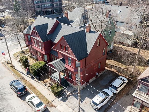2nd image of 636 University Ave #3