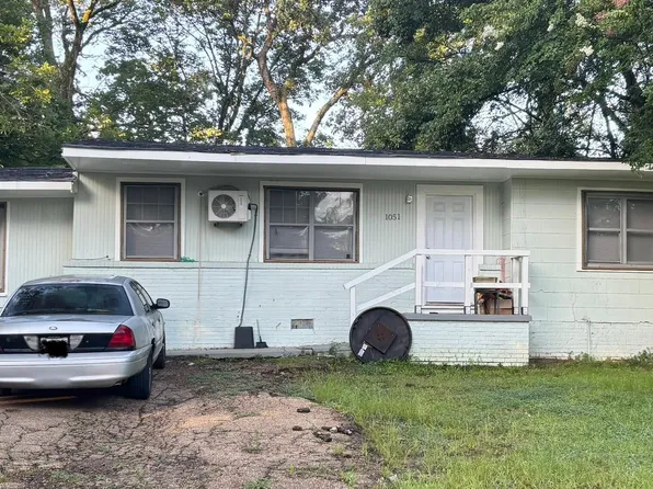 1051 Combs St, Jackson, MS 39204