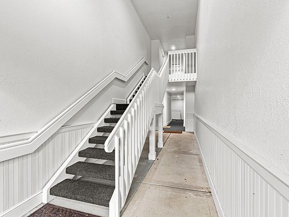 2nd image of 12226 Saint Andrews Way