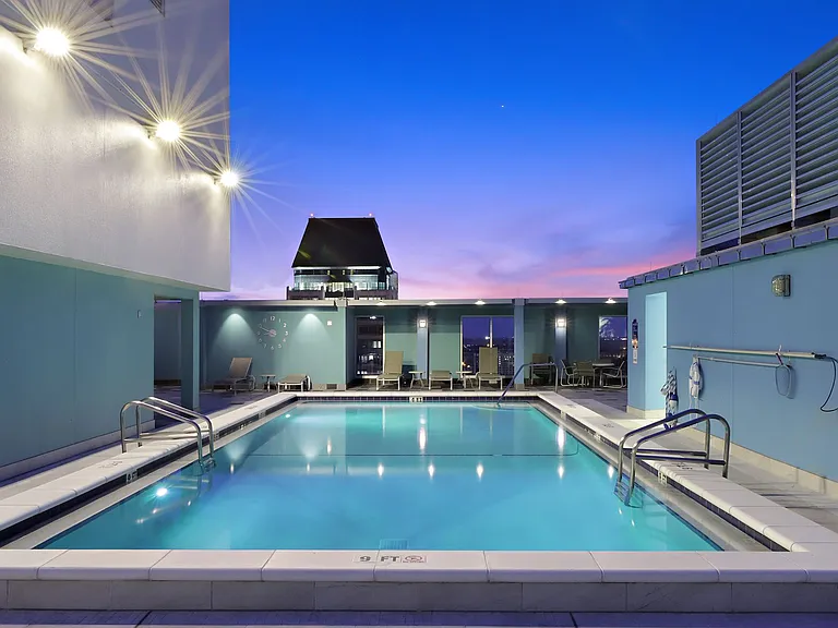 1 Beach Dr SE #2512 — Photo 25