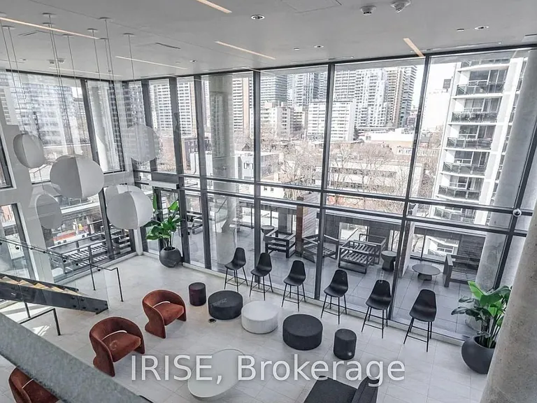 81 Wellesley St E #1808 — Photo 21