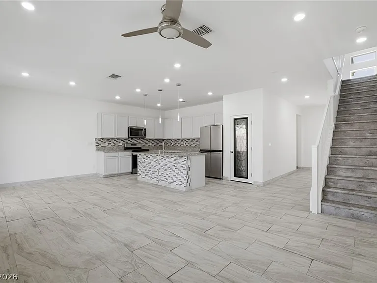 8025 Texas Hills St — Photo 14