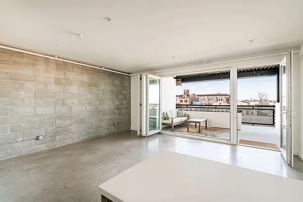 Rented by Compass | media 25