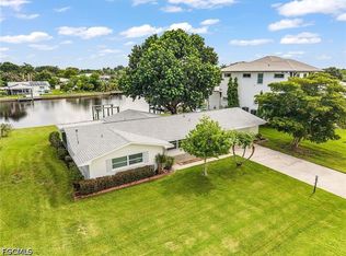 2068 Club House Rd, North Fort Myers, FL 33917