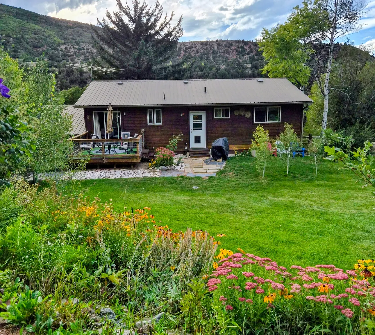 2 bed, 2080 sqft, $3,500 — Photo 1
