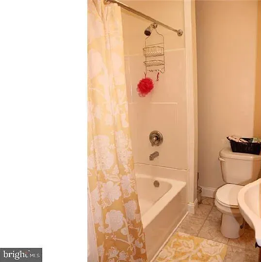 218 Ripka St #3 — Photo 8