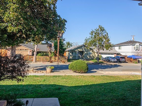3rd image of 1360 Boysea Dr