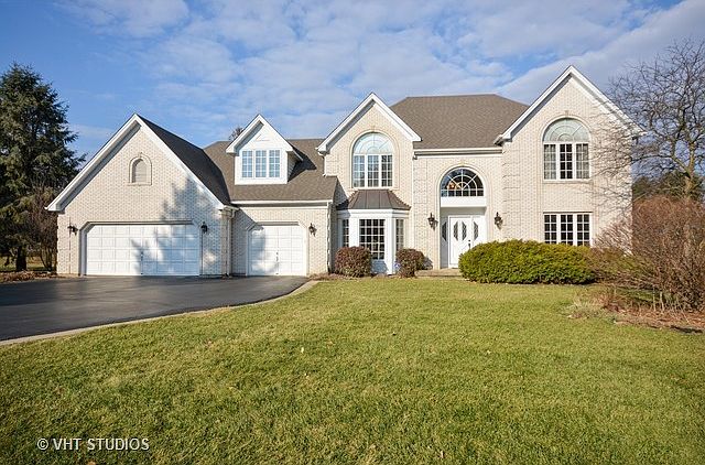 1st image of 7N070 Canterbury Ct