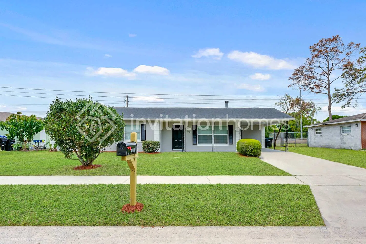 4570 Lemans Dr Orlando, FL 32808 — Photo 1