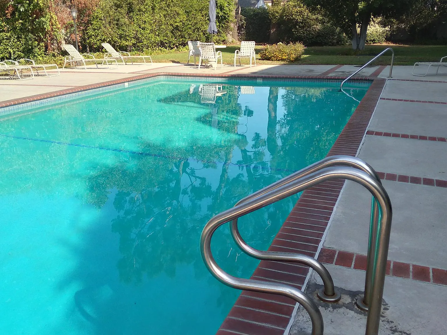 2 bed, 2.5 bath, 1400 sqft, $3,250 — Photo 2