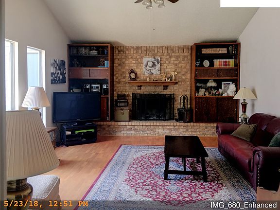 4th image of 2217 Independence Dr