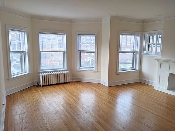 2nd image of 731 Hinman Ave APT 2W
